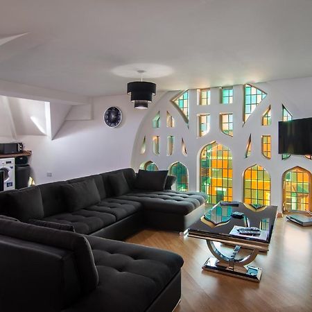 Stunning Church Conversion Close To The Tower Blackpool Exteriér fotografie